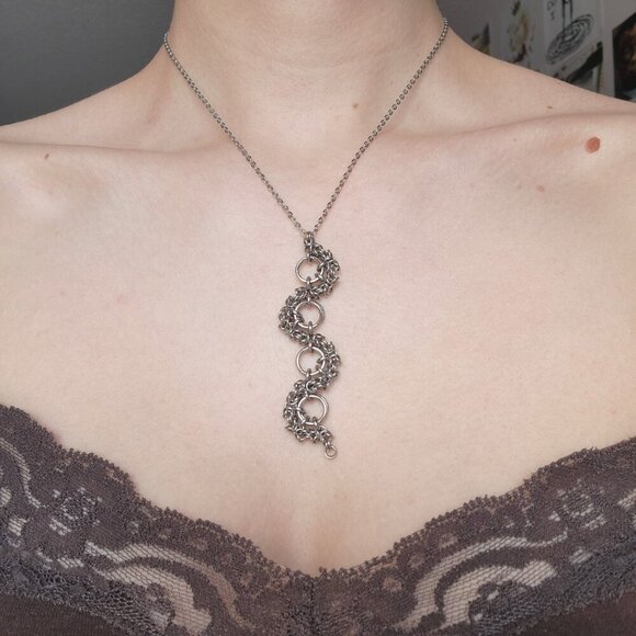 Gothic silver snake necklace ✦ Handmade rosary style chainmaille necklace ✦ - Picture 3 of 10